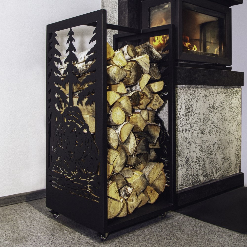 Дровница с медведем